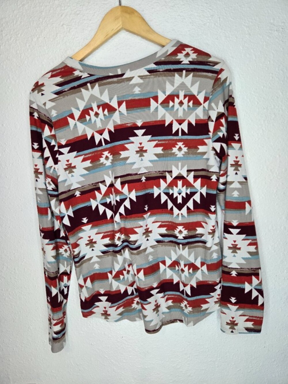 No Boundaries Woman's Western Print Crewneck - Picture 2 of 3